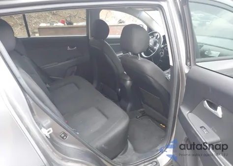 2013 Kia Sportage Lx z USA, uszkodzony, nr VIN KNDPBCA27D7361894